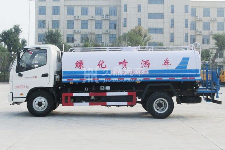 8方灑水車價(jià)格多少錢_8噸福田奧鈴綠化灑水車廠家價(jià)格