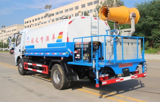 8噸東風(fēng)多利卡霧炮車(朝柴發(fā)動機(jī))高清圖片 8噸東風(fēng)多利卡霧炮車(朝柴發(fā)動機(jī))高清圖片