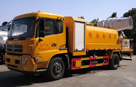 多功能灑水車參數(shù)_12方東風(fēng)天錦農(nóng)藥噴灑車廠家價格