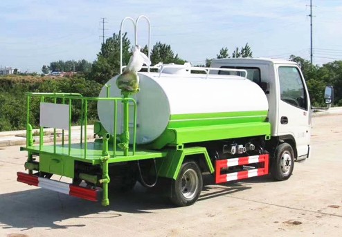 藍(lán)牌灑水車型號及價格_國六3方凱馬K1藍(lán)牌汽油綠化灑水車廠家價格