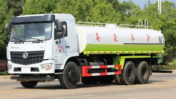 東風(fēng)專底國六20噸灑水車圖片 東風(fēng)專底國六20噸灑水車圖片
