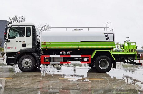 國(guó)六14方重汽豪沃灑水車(chē)圖片 國(guó)六14方重汽豪沃灑水車(chē)圖片
