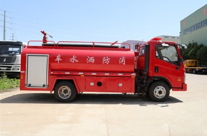 福田時(shí)代康瑞H2消防灑水車 福田時(shí)代康瑞H2消防灑水車