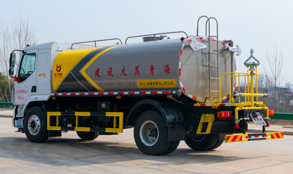 灑水車(chē)圖片 灑水車(chē)圖片
